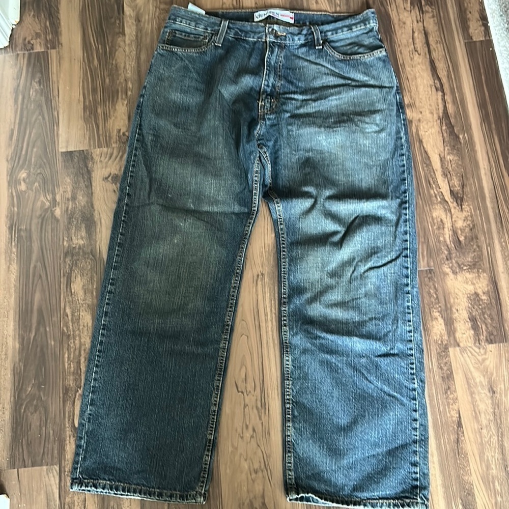 Men’s Straight Leg Jeans